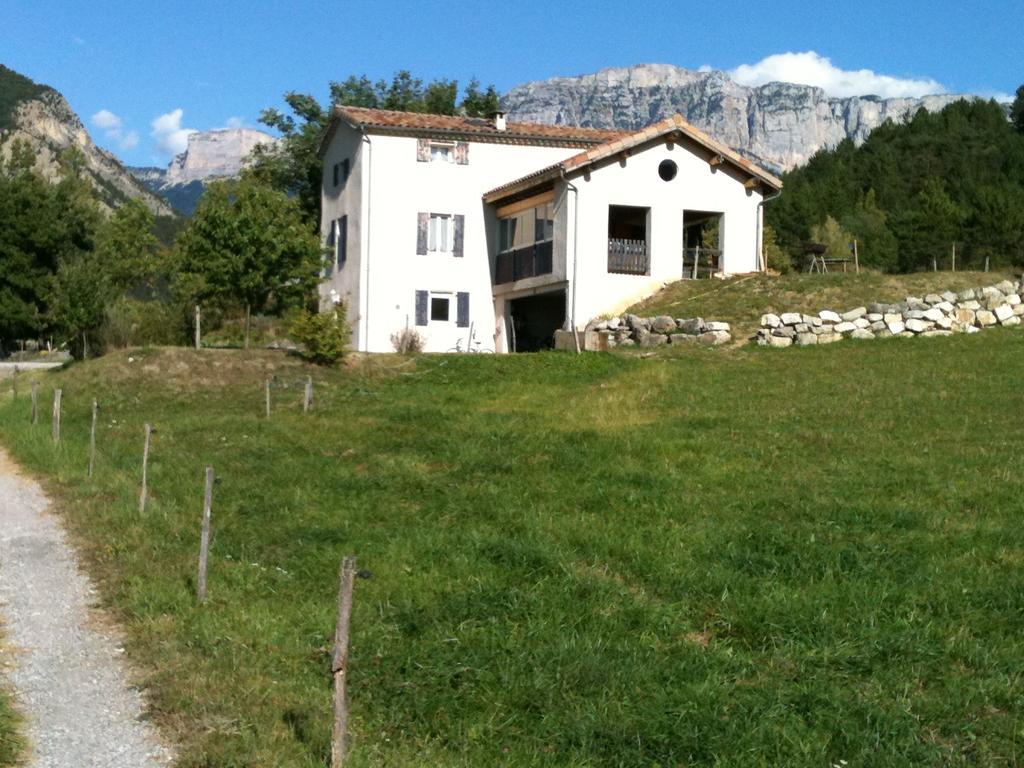 Gite D'Etape D'Aurouses Die Exteriör bild